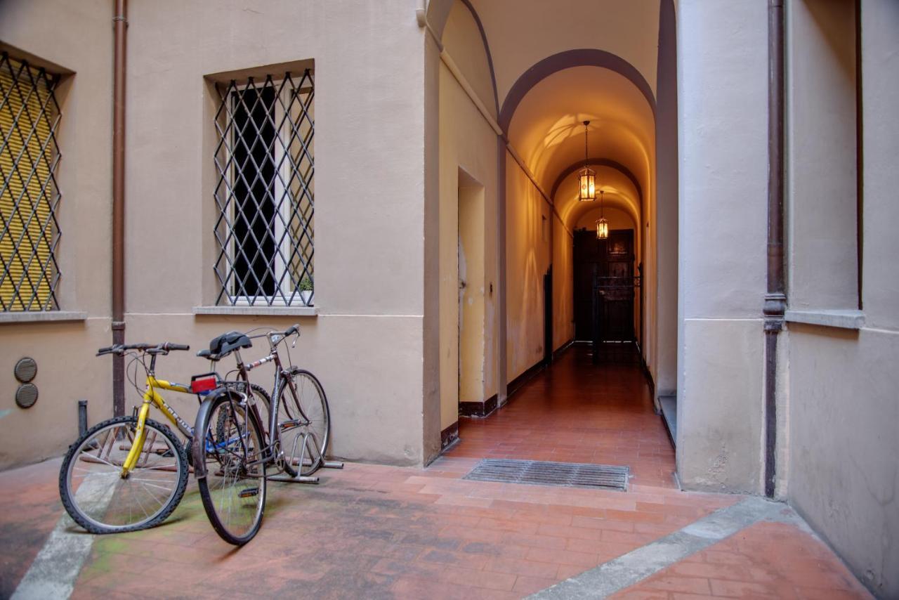 Nel Cuore Di Bologna - Casa Boss Екстериор снимка